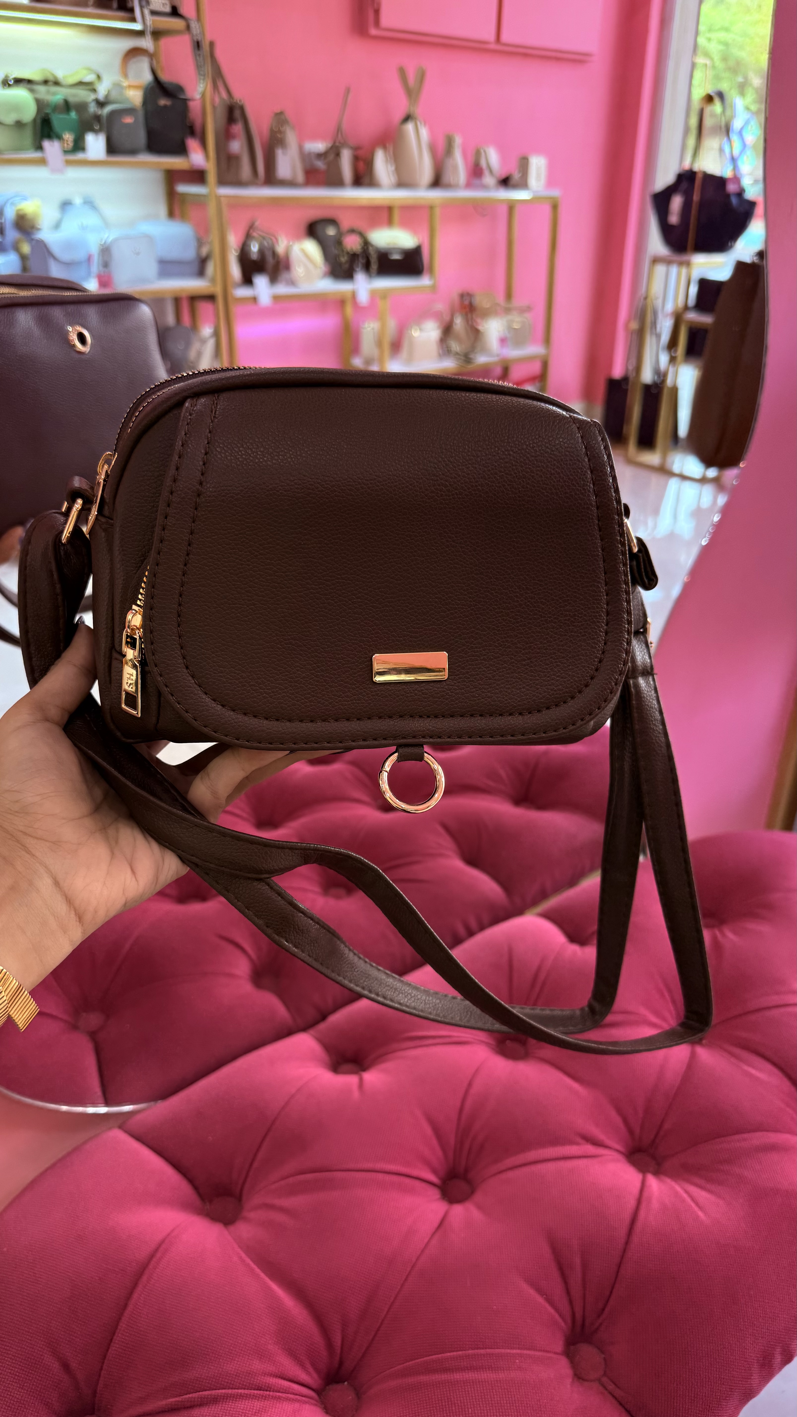 کیف زنانه چرمی قهوهای تیره دوشی کوچک – کد 308