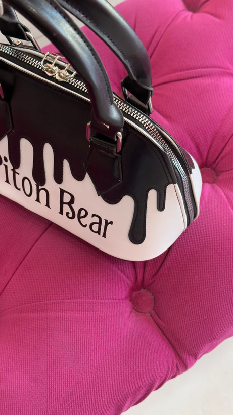 کیف دستی فانتزی زنانه سفید و مشکی با طرح Piton Bear مدل ۲۷۵
