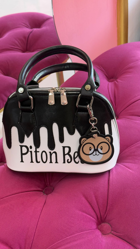 کیف دستی فانتزی زنانه سفید و مشکی با طرح Piton Bear مدل ۲۷۵
