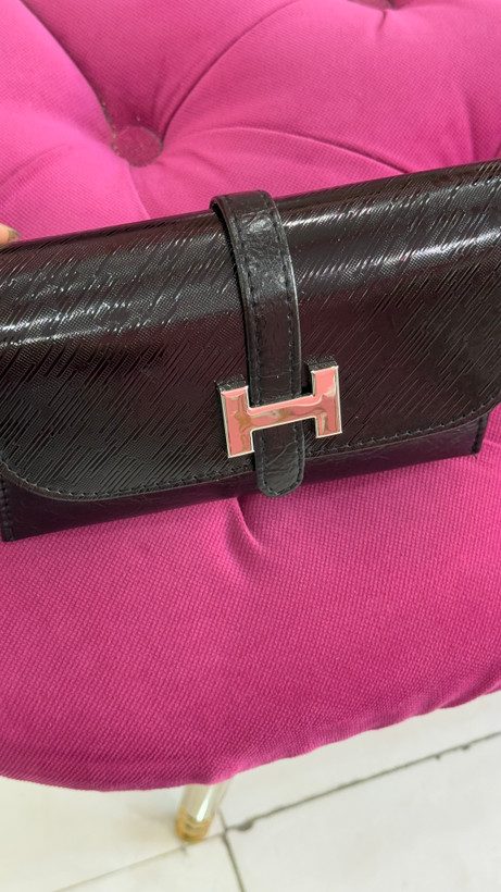 کیف پول چرمی مشکی زنانه با قفل H – کد 279