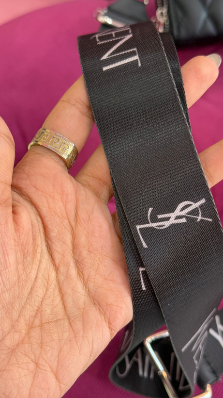 کیف زنانه مشکی برند YSL با بند طرحدار – کد 209
