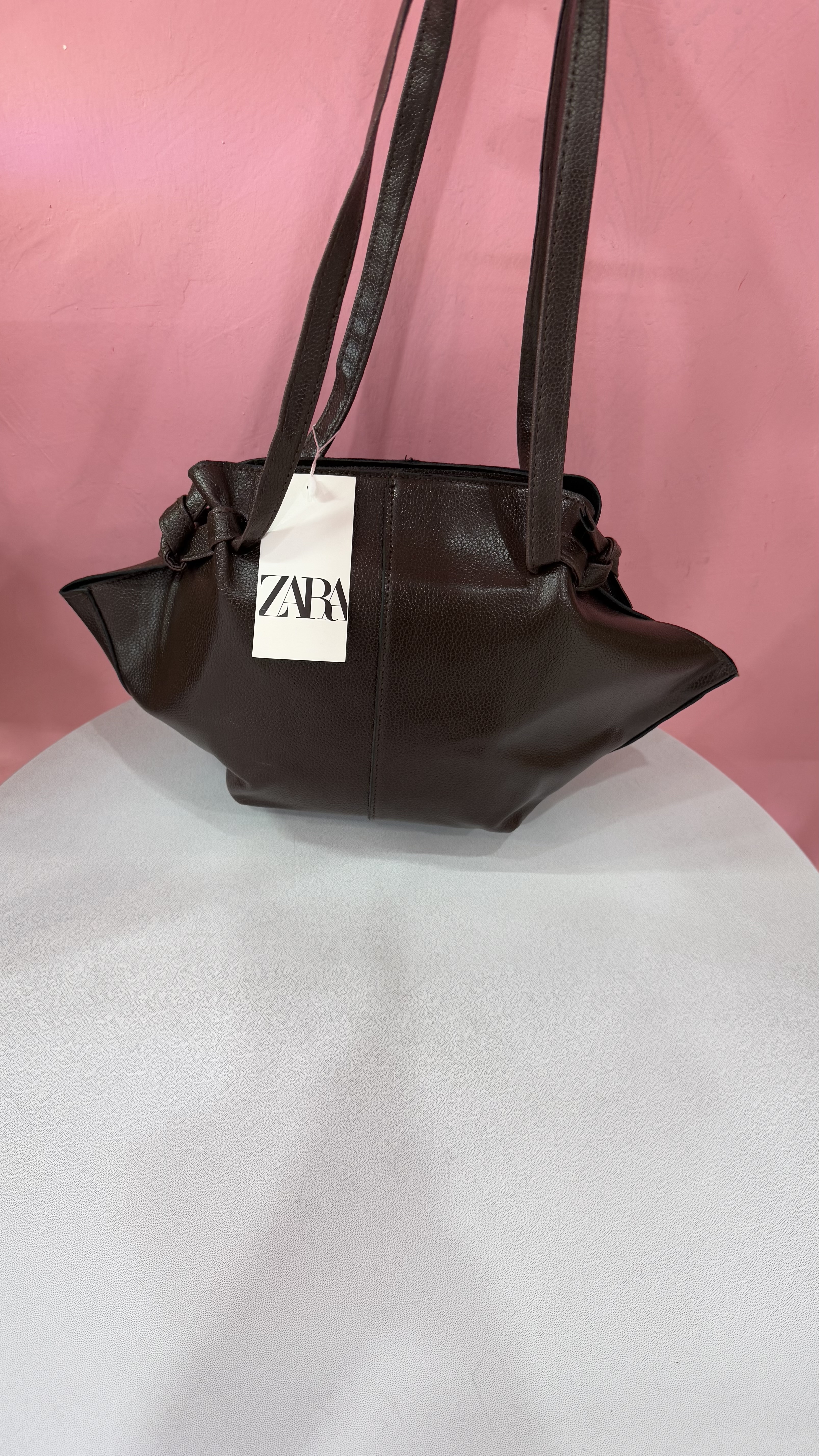 کیف دستی زنانه چرمی قهوه‌ای تیره برند زارا مدل ۳۳۰