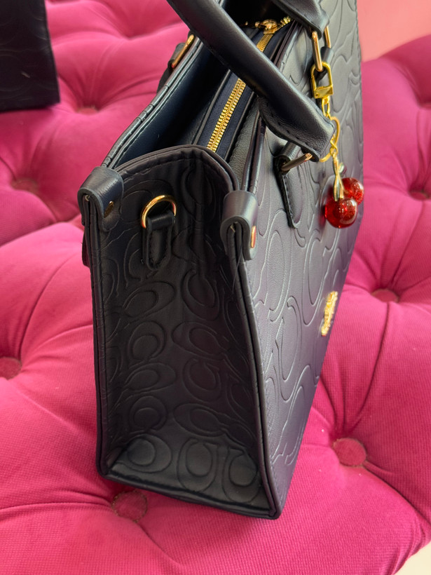کیف دستی مشکی طرح COACH با آویز گیلاس – کد 440