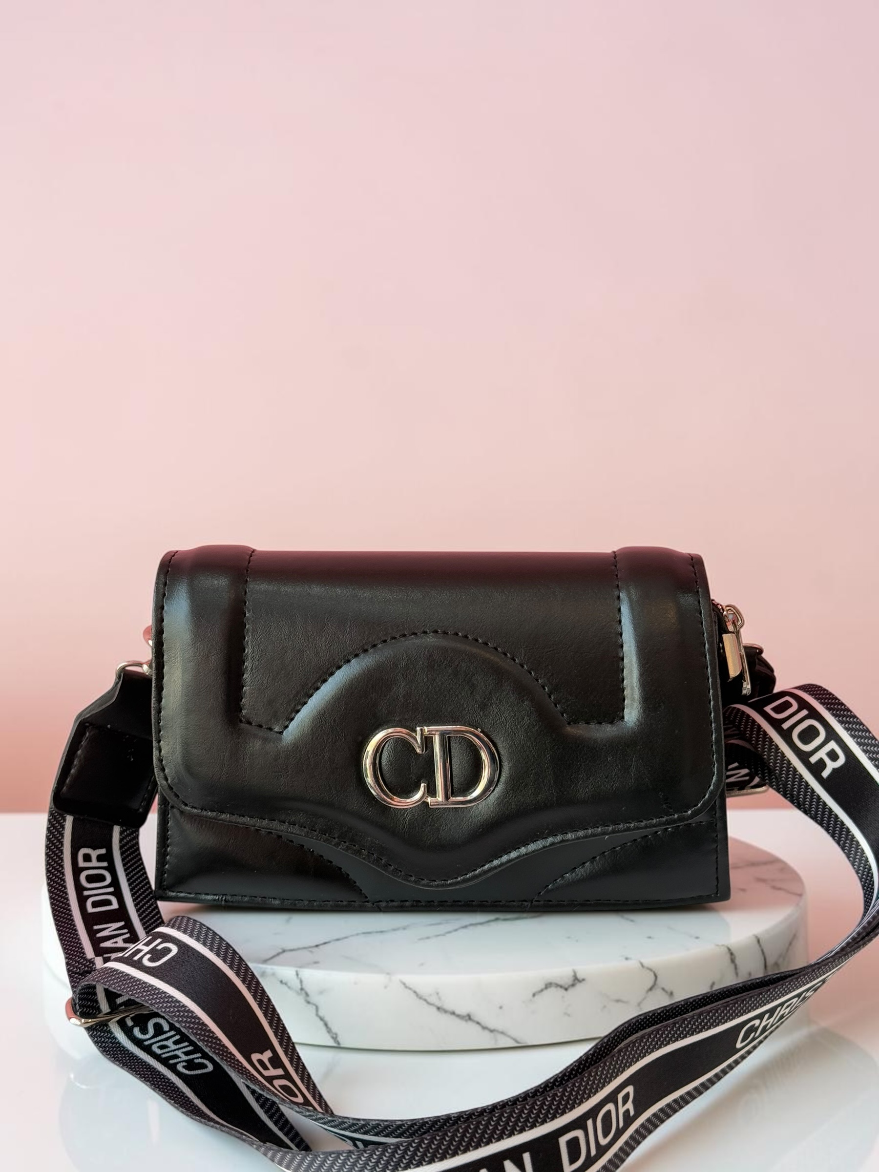 کیف دستی مشکی لاکچری CHRISTIAN DIOR با بند برنددار – کد 412