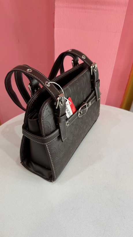 کیف زنانه چرمی – مدل Coach قهوهای (کد ۶۰۵)