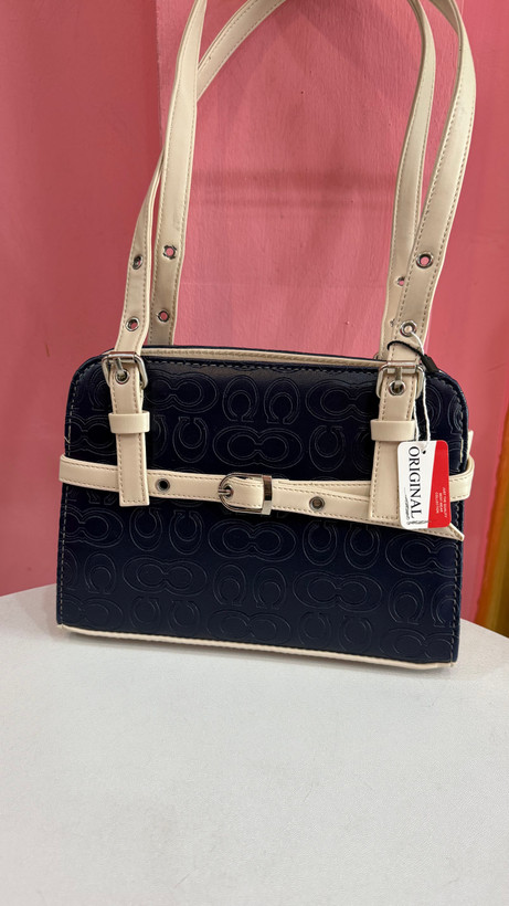 کیف زنانه چرمی – مدل Coach قهوهای (کد ۶۰۵)