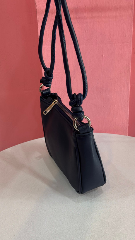کیف دستی زنانه چرمی برند Miu Miu رنگ سرمهای با طراحی خاص کد ۵۷۵