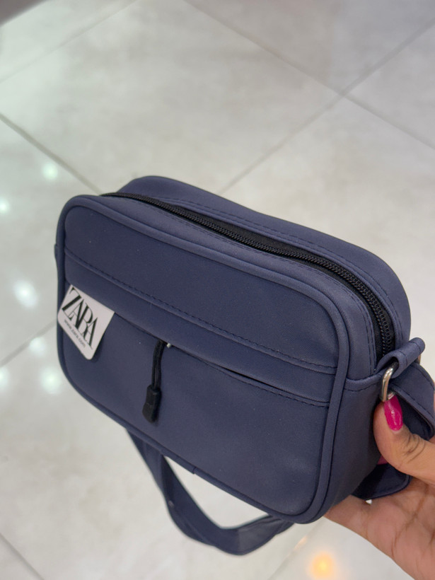 کیف دوشی زنانه کوچک برند ZARA رنگ سرمهای کد ۵۸۴