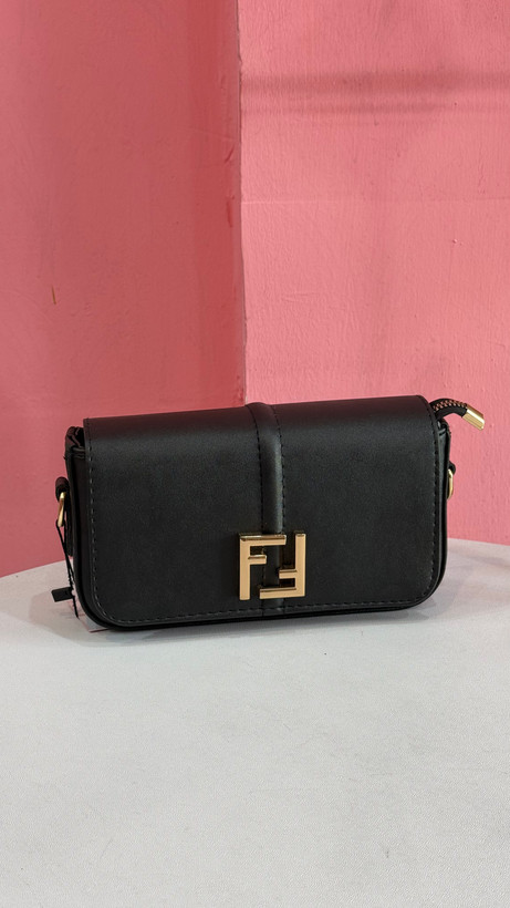 کیف زنانه چرمی – مدل مشکی لوگو F (کد ۶۱۰)