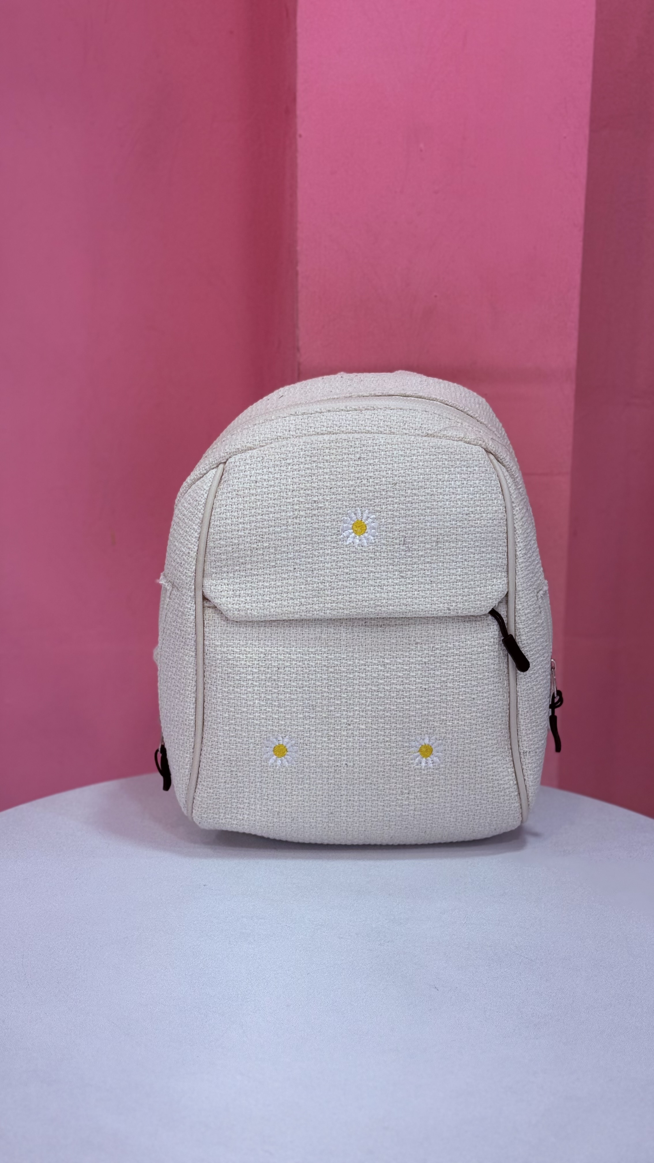 کوله‌پشتی دخترانه پارچه‌ای طرح بابونه (Daisy) - کد ۶۶۷