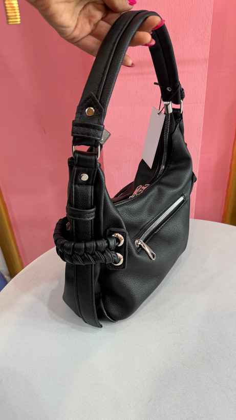 کیف زنانه چرمی – مدل مشکی مدرن (کد ۵۶۲)