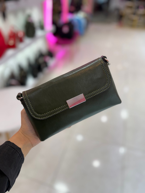 کیف دوشی چرم (کد ۶۸۶)
