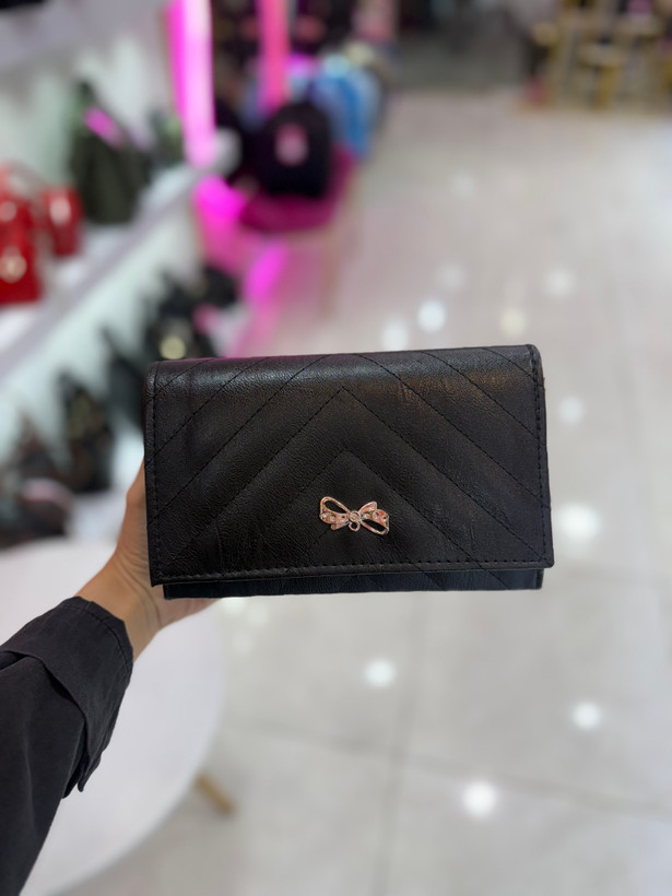 کیف دوشی چرم مشکی (کد ۶۰۲)