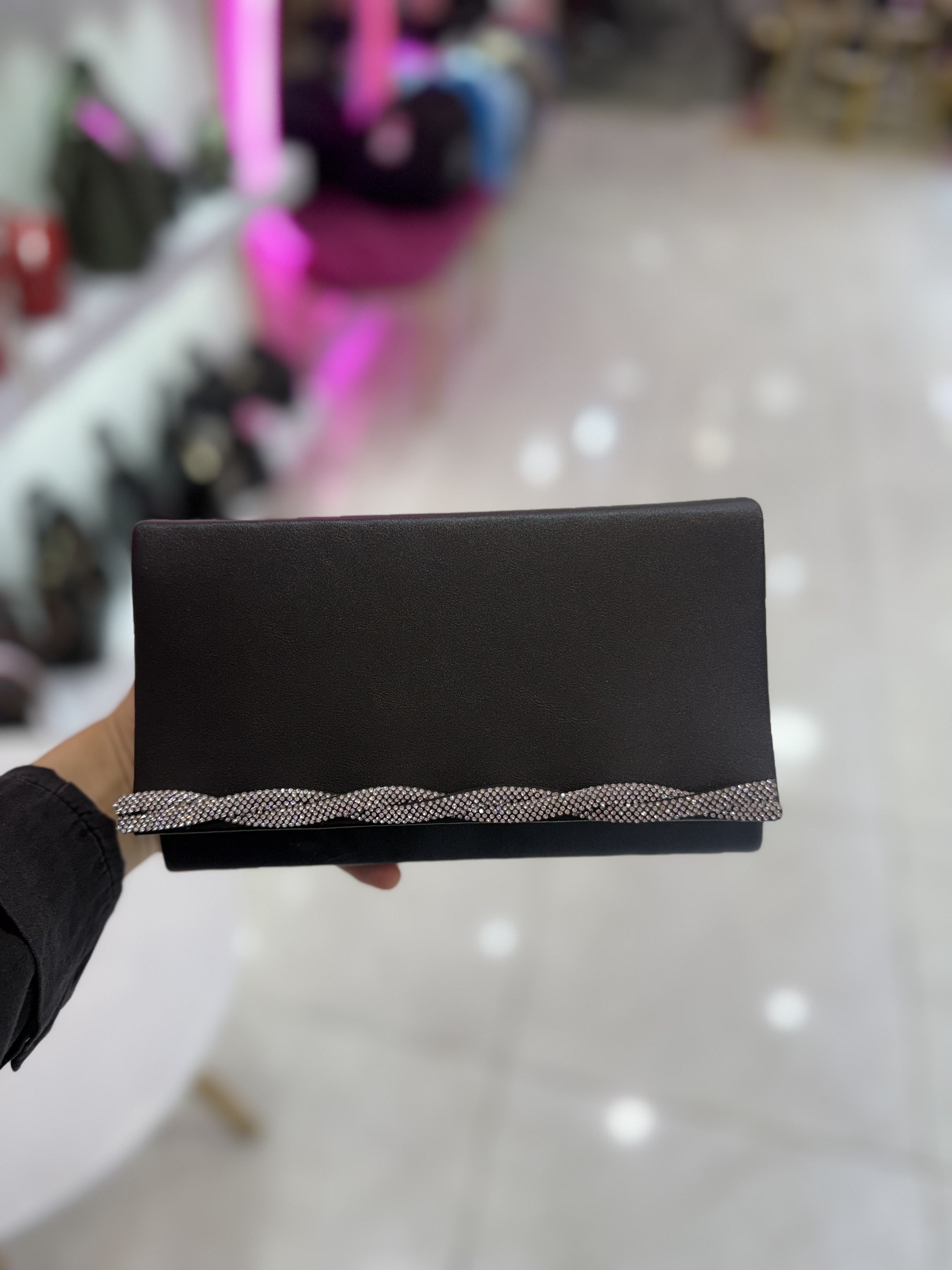 کیف دستی مجلسی مشکی (کد ۳۴۱)