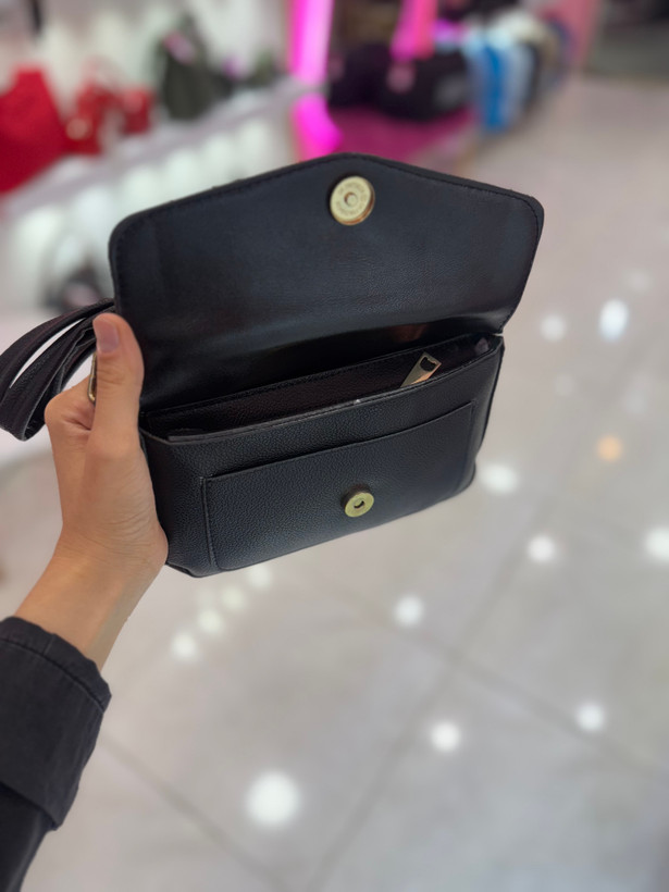 کیف دوشی چرم مشکی (کد ۶۰۸)