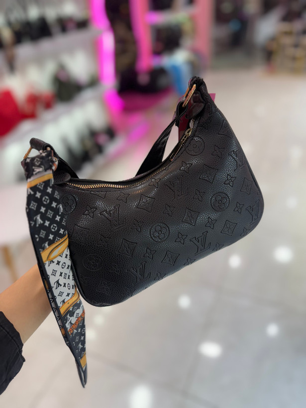 کیف دستی و دوشی طرح LV مشکی (کد ۲۵۷)